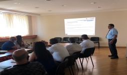 Milli Hidrometeorologiya Xidmətində Kürün aşağı axınında su idarəçiliyinin problemləri ilə bağlı beynəlxalq ekspertlə görüş