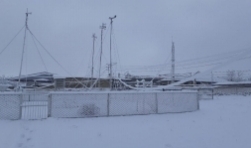 Ağ örpəyə bürünən meteoroloji məntəqələrdən videogörüntülər