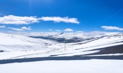 Şahdağın qarlı hava şəraitindən sonra mənzərəsi (05.05.2023)